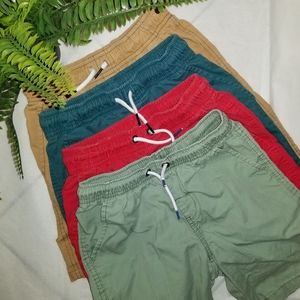 Boys shorts, teal, size 6/7, excellent co…